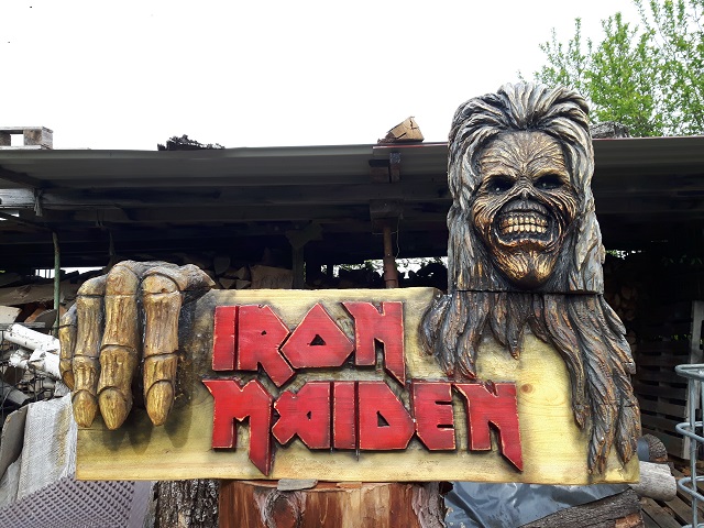 Iron Maiden Logo, Lärche, 180 x 120 cm